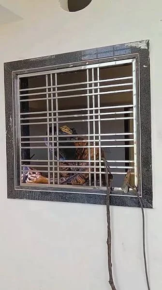 Windows / Khirki Welding Work illustration